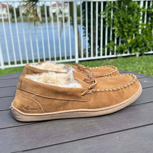 MY SLIPPERS BY MY PILLOW MOCCASIN STYLE SUEDE LEATHER SLIPPERS SIZE 9 - Picture 3 of 8
